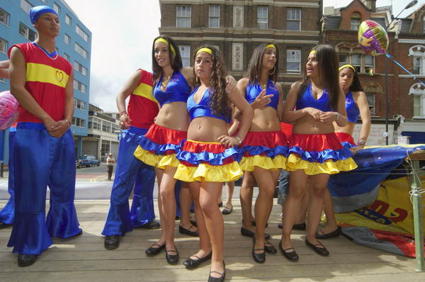 Picture &copy; Peter Marshall, 2004