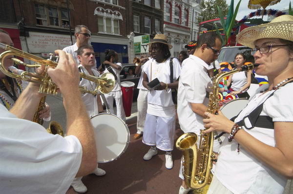 Picture &copy; Peter Marshall, 2004