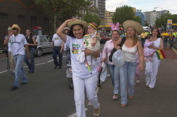 Picture &copy; Peter Marshall, 2004