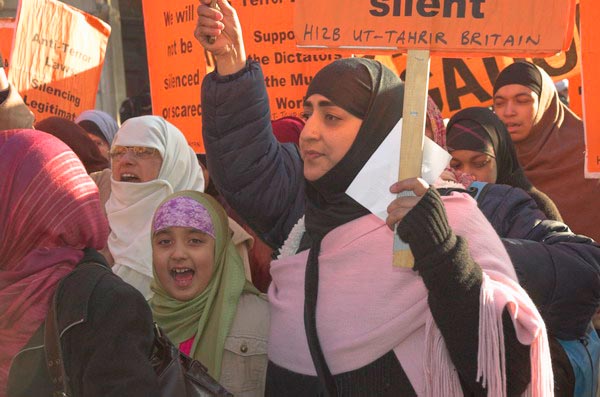 &copy; 2005, Peter Marshall