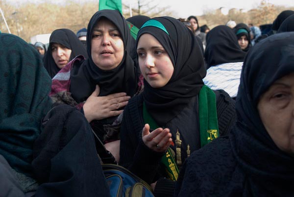 &copy; 2006, Peter Marshall. Ashura Day