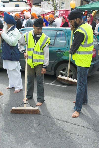 Sikhs celebrate Vaisakhi in Southall &copy; 2006, Peter Marshall