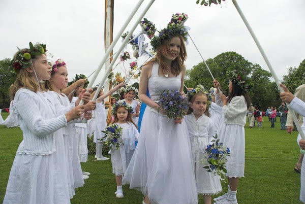 Brentham Centenary May Day Festivities &copy; 2006, Peter Marshall