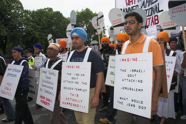 Sikh Remembrance March &copy; 2006, Peter Marshall