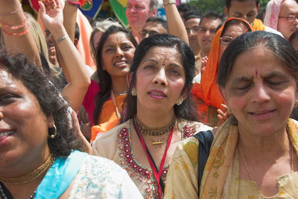 Hare Krishna: Rathayatra &copy; 2006, Peter Marshall