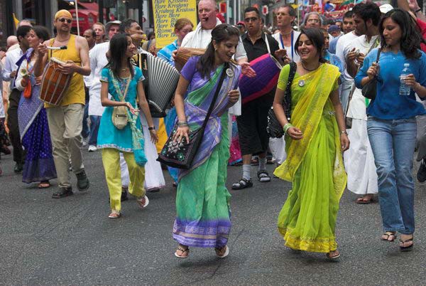 Hare Krishna: Rathayatra &copy; 2006, Peter Marshall