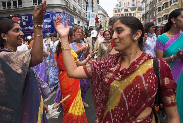 Hare Krishna: Rathayatra &copy; 2006, Peter Marshall