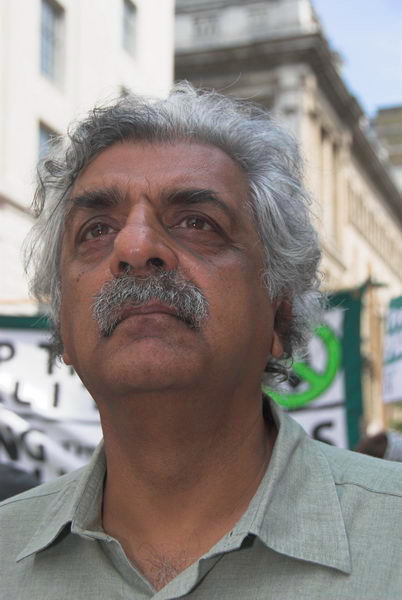 stop israeli attacks on lebanon and palestine &copy; 2006, peter marshall