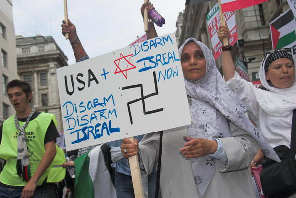 stop israeli attacks on lebanon and palestine &copy; 2006, peter marshall