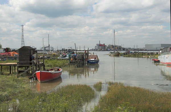 Greenhithe + Swanscombe Marshes &copy; 2006, Peter Marshall