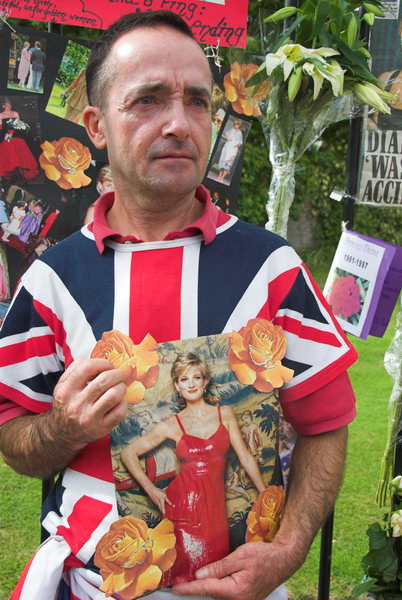 Princess Di, 9th Anniversary &copy; Peter Marshall, 2006