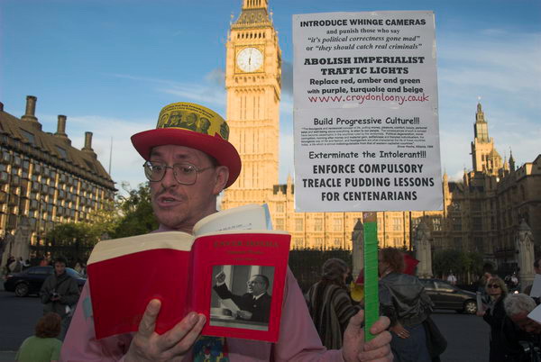 Mass Lone Demo &copy; 2006, Peter Marshall