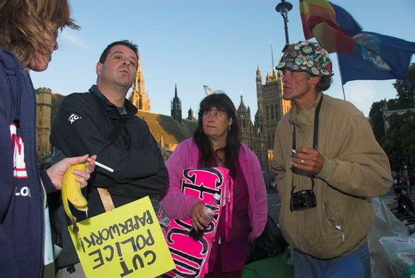 Mass Lone Demo &copy; 2006, Peter Marshall