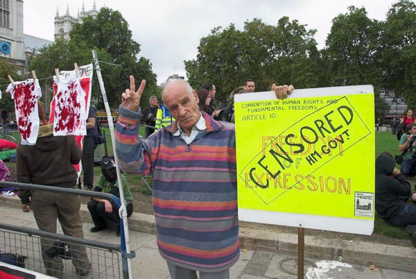 Sack Parliament &copy; Peter Marshall, 2006