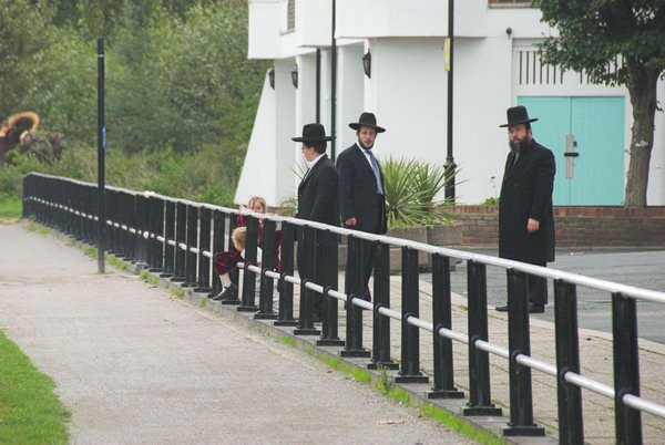 Tottenham to Walthamstow &copy; Peter Marshall, 2006