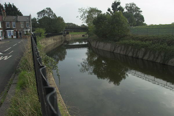 Tottenham to Walthamstow &copy; Peter Marshall, 2006