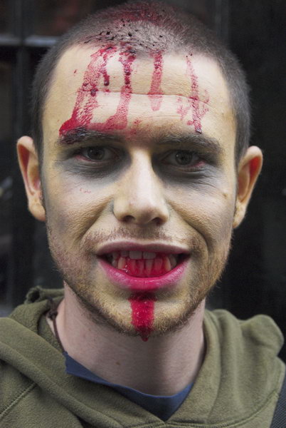 Crawl of the Dead &copy; Peter Marshall, 2006