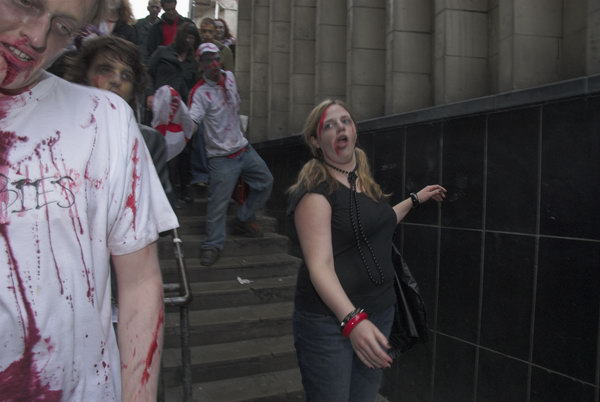 Crawl of the Dead &copy; Peter Marshall, 2006