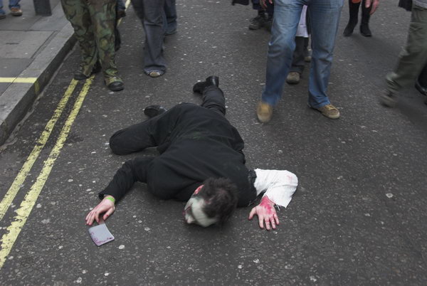 Crawl of the Dead &copy; Peter Marshall, 2006