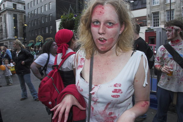 Crawl of the Dead &copy; Peter Marshall, 2006