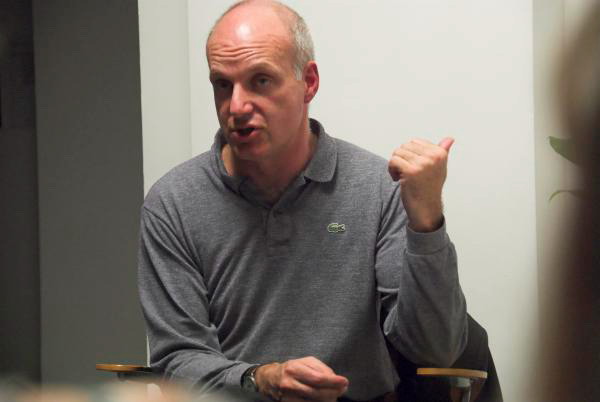 &copy; Peter Marshall, 2006