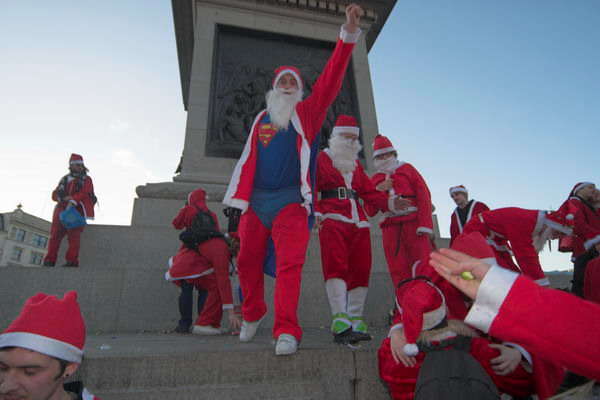 Santacon &copy; Peter Marshall, 2006