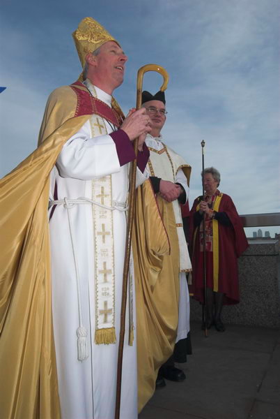 Blessing the Thames © Peter Marshall, 2007
