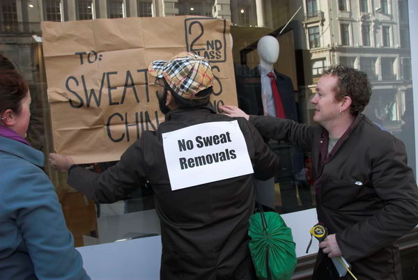 No Sweat and Burberry workers protest factory closure &copy; 2007, Peter Marshall