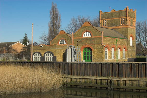 Barking & the Roding &copy; 2007, Peter Marshall