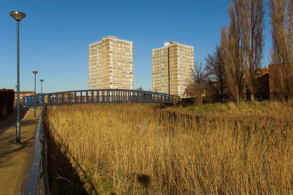 Barking & the Roding &copy; 2007, Peter Marshall