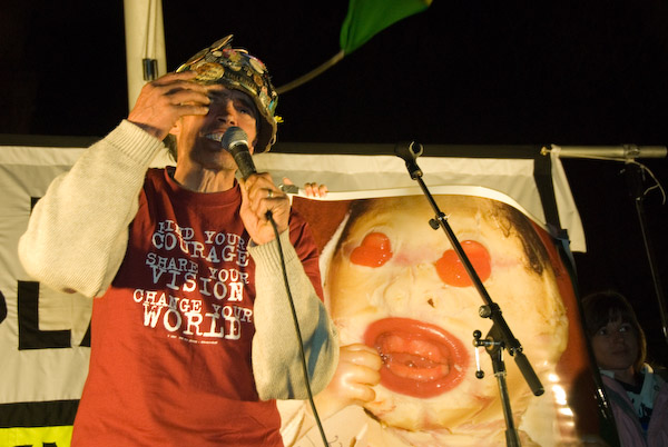 No Trident &copy; 2007, Peter Marshall