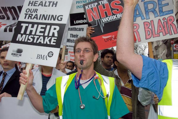 RemedyUK &copy; 2007, Peter Marshall