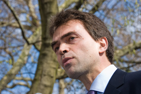 RemedyUK &copy; 2007, Peter Marshall