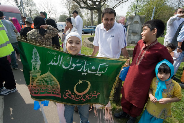 Milad &copy; 2007, Peter Marshall