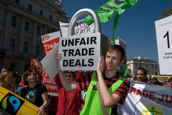 Trade Justice Mass Action &copy; 2007, Peter Marshall