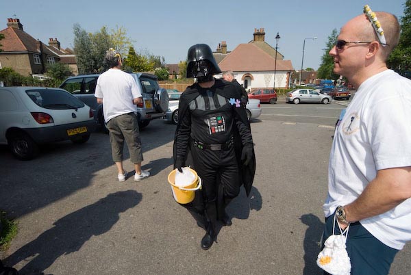 Chislehurst May Queen Pub Crawl &copy; 2007, Peter Marshall