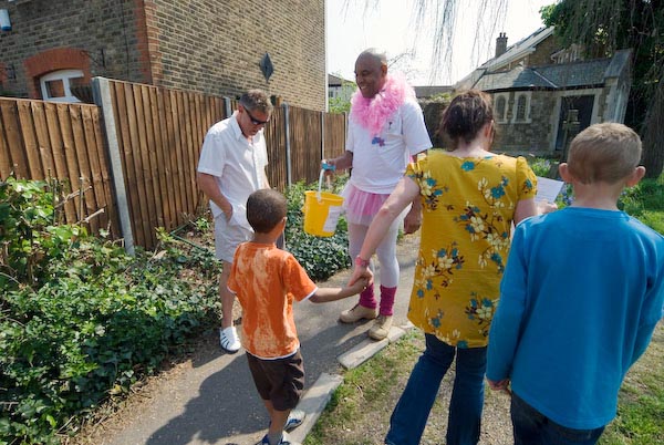 Chislehurst May Queen Pub Crawl &copy; 2007, Peter Marshall