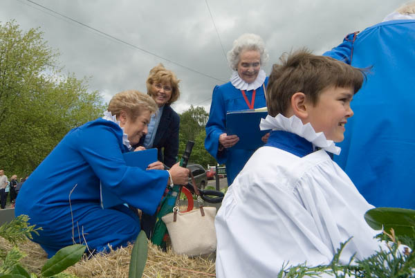 Walton-on-the-Hill May Pageant &copy; 2007, Peter Marshall