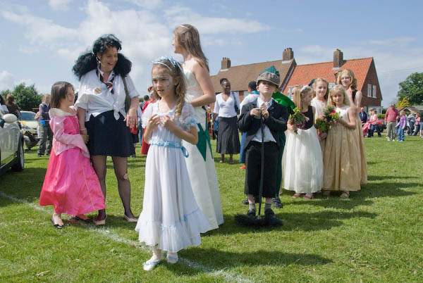 Walton-on-the-Hill May Pageant &copy; 2007, Peter Marshall